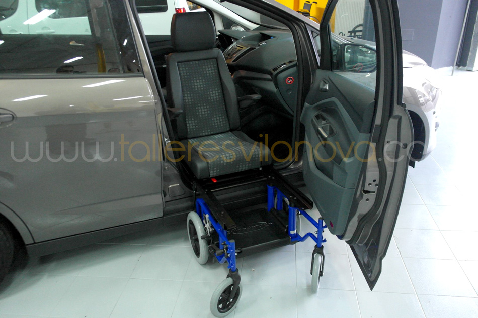 Guidosimplex-G-Tran-en-Ford-C-Max-adaptado-para-transporte-discapacitado