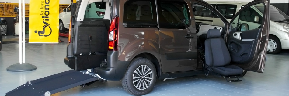 Peugeot-Partner-transformado-con-cajeado-trasero-y-asiento-automatizado-D-Tran
